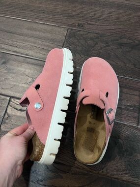 Birkenstock Boston Suede (Pink) Worn 
Size 37 EU, Size 6- 6 1/2 US